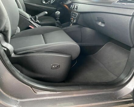 Серый Рено Меган, объемом двигателя 1.9 л и пробегом 247 тыс. км за 6114 $, фото 7 на Automoto.ua