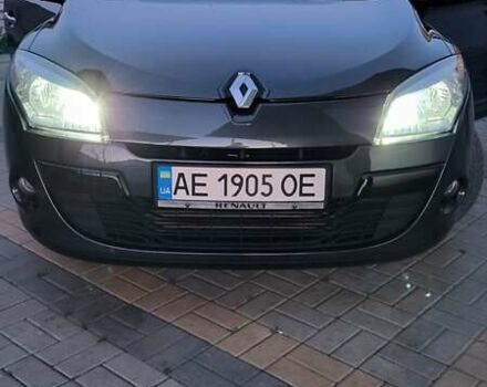 Рено Меган 2010 у Рівному на Automoto.ua Сірий Рено Меган, об'ємом двигуна 1.46 л та пробігом 270 тис. км за 6900 $, фото 15 на Automoto.ua