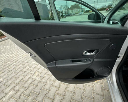 Серый Рено Меган, объемом двигателя 1.9 л и пробегом 143 тыс. км за 8450 $, фото 11 на Automoto.ua