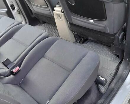 Серый Рено Меган, объемом двигателя 1.46 л и пробегом 242 тыс. км за 7000 $, фото 2 на Automoto.ua