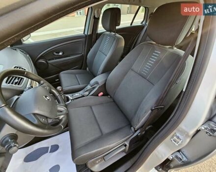 Серый Рено Меган, объемом двигателя 1.6 л и пробегом 195 тыс. км за 7850 $, фото 100 на Automoto.ua