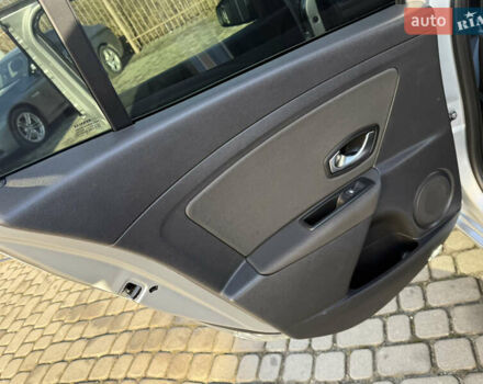 Серый Рено Меган, объемом двигателя 1.46 л и пробегом 180 тыс. км за 6750 $, фото 56 на Automoto.ua