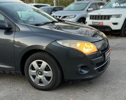 Серый Рено Меган, объемом двигателя 1.9 л и пробегом 297 тыс. км за 7290 $, фото 3 на Automoto.ua