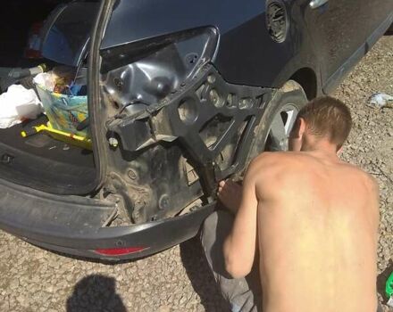 Серый Рено Меган, объемом двигателя 1.4 л и пробегом 250 тыс. км за 7500 $, фото 215 на Automoto.ua