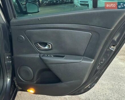 Сірий Рено Меган, об'ємом двигуна 1.9 л та пробігом 297 тис. км за 7290 $, фото 17 на Automoto.ua