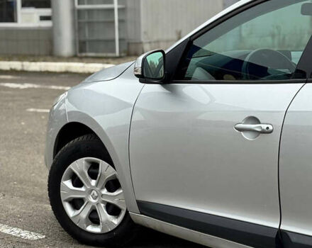 Серый Рено Меган, объемом двигателя 1.5 л и пробегом 215 тыс. км за 6400 $, фото 4 на Automoto.ua