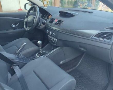 Серый Рено Меган, объемом двигателя 1.5 л и пробегом 238 тыс. км за 7000 $, фото 17 на Automoto.ua