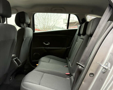 Сірий Рено Меган, об'ємом двигуна 1.6 л та пробігом 227 тис. км за 7500 $, фото 34 на Automoto.ua