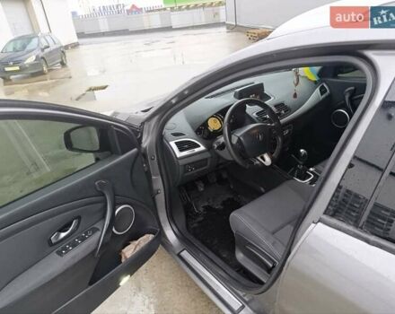 Сірий Рено Меган, об'ємом двигуна 1.5 л та пробігом 310 тис. км за 6800 $, фото 19 на Automoto.ua