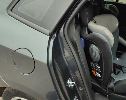 Серый Рено Меган, объемом двигателя 1.4 л и пробегом 250 тыс. км за 7500 $, фото 146 на Automoto.ua