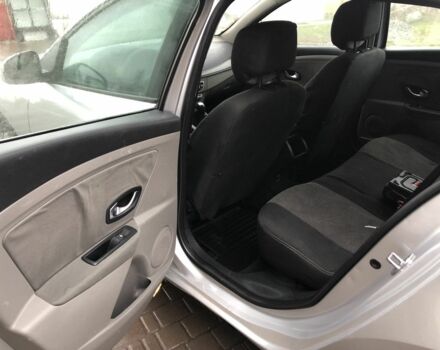 Серый Рено Меган, объемом двигателя 1.5 л и пробегом 260 тыс. км за 5600 $, фото 3 на Automoto.ua