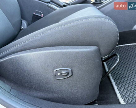 Серый Рено Меган, объемом двигателя 1.46 л и пробегом 180 тыс. км за 6750 $, фото 48 на Automoto.ua