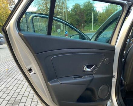 Сірий Рено Меган, об'ємом двигуна 1.4 л та пробігом 127 тис. км за 6800 $, фото 24 на Automoto.ua