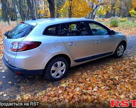 Серый Рено Меган, объемом двигателя 1.5 л и пробегом 200 тыс. км за 6999 $, фото 1 на Automoto.ua