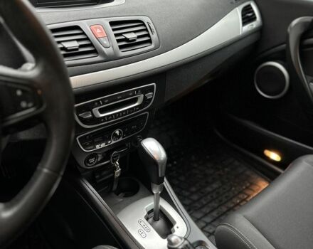 Серый Рено Меган, объемом двигателя 1.5 л и пробегом 214 тыс. км за 6800 $, фото 16 на Automoto.ua