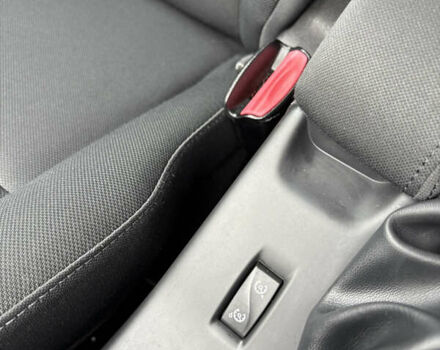 Сірий Рено Меган, об'ємом двигуна 1.6 л та пробігом 227 тис. км за 7300 $, фото 29 на Automoto.ua