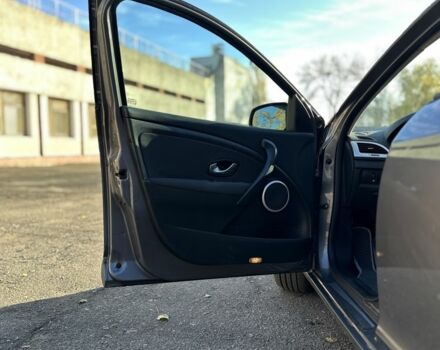 Сірий Рено Меган, об'ємом двигуна 1.5 л та пробігом 270 тис. км за 7750 $, фото 9 на Automoto.ua
