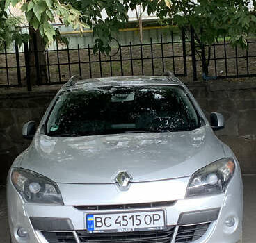 Серый Рено Меган, объемом двигателя 1.46 л и пробегом 242 тыс. км за 7990 $, фото 23 на Automoto.ua