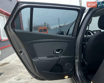 Серый Рено Меган, объемом двигателя 1.6 л и пробегом 182 тыс. км за 7800 $, фото 60 на Automoto.ua