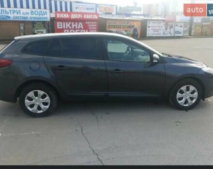 Серый Рено Меган, объемом двигателя 1.5 л и пробегом 300 тыс. км за 6600 $, фото 4 на Automoto.ua