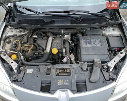 Серый Рено Меган, объемом двигателя 1.46 л и пробегом 300 тыс. км за 6300 $, фото 18 на Automoto.ua