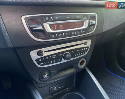 Серый Рено Меган, объемом двигателя 1.46 л и пробегом 320 тыс. км за 5999 $, фото 21 на Automoto.ua