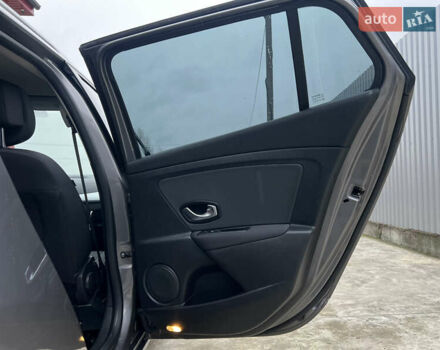 Серый Рено Меган, объемом двигателя 1.6 л и пробегом 182 тыс. км за 7800 $, фото 66 на Automoto.ua