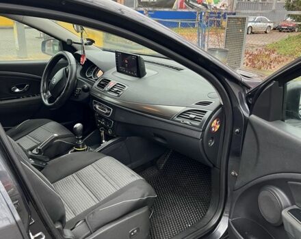 Серый Рено Меган, объемом двигателя 1.5 л и пробегом 288 тыс. км за 7000 $, фото 3 на Automoto.ua