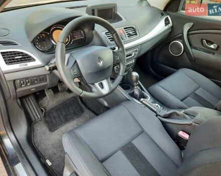 Серый Рено Меган, объемом двигателя 1.6 л и пробегом 183 тыс. км за 7600 $, фото 26 на Automoto.ua