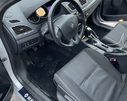 Сірий Рено Меган, об'ємом двигуна 1.46 л та пробігом 346 тис. км за 5999 $, фото 7 на Automoto.ua