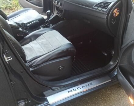 Серый Рено Меган, объемом двигателя 0 л и пробегом 205 тыс. км за 7200 $, фото 3 на Automoto.ua