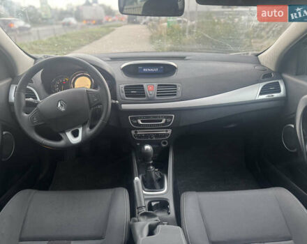 Серый Рено Меган, объемом двигателя 1.6 л и пробегом 250 тыс. км за 5950 $, фото 35 на Automoto.ua