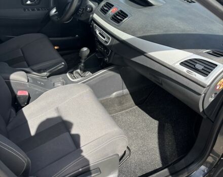 Сірий Рено Меган, об'ємом двигуна 1.6 л та пробігом 320 тис. км за 7300 $, фото 4 на Automoto.ua