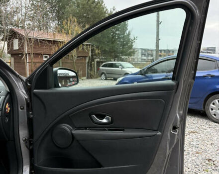 Сірий Рено Меган, об'ємом двигуна 1.6 л та пробігом 227 тис. км за 7300 $, фото 48 на Automoto.ua