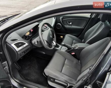 Серый Рено Меган, объемом двигателя 1.6 л и пробегом 220 тыс. км за 7300 $, фото 15 на Automoto.ua