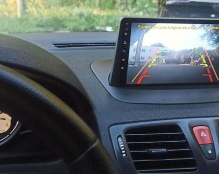 Сірий Рено Меган, об'ємом двигуна 1.6 л та пробігом 205 тис. км за 6900 $, фото 3 на Automoto.ua