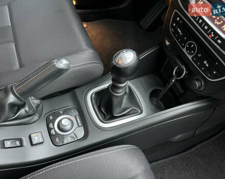 Серый Рено Меган, объемом двигателя 1.6 л и пробегом 182 тыс. км за 7800 $, фото 78 на Automoto.ua