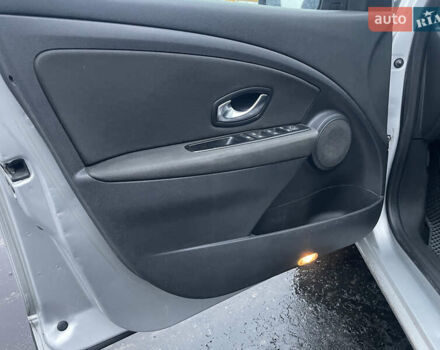 Серый Рено Меган, объемом двигателя 1.46 л и пробегом 287 тыс. км за 6900 $, фото 7 на Automoto.ua