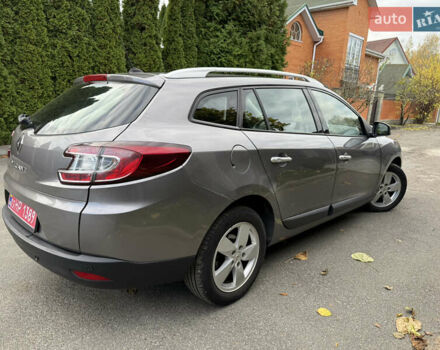 Сірий Рено Меган, об'ємом двигуна 2 л та пробігом 213 тис. км за 8100 $, фото 6 на Automoto.ua