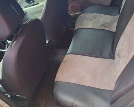 Серый Рено Меган, объемом двигателя 1.6 л и пробегом 200 тыс. км за 5600 $, фото 6 на Automoto.ua