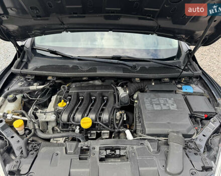 Серый Рено Меган, объемом двигателя 0 л и пробегом 228 тыс. км за 7500 $, фото 27 на Automoto.ua