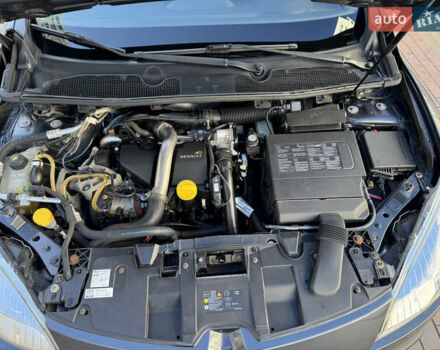 Серый Рено Меган, объемом двигателя 1.46 л и пробегом 223 тыс. км за 6999 $, фото 34 на Automoto.ua