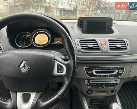 Серый Рено Меган, объемом двигателя 1.46 л и пробегом 285 тыс. км за 5700 $, фото 17 на Automoto.ua