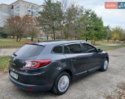 Сірий Рено Меган, об'ємом двигуна 1.46 л та пробігом 273 тис. км за 6500 $, фото 8 на Automoto.ua