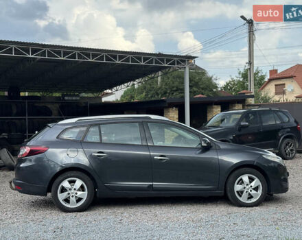 Серый Рено Меган, объемом двигателя 0 л и пробегом 228 тыс. км за 7500 $, фото 7 на Automoto.ua