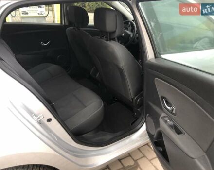 Серый Рено Меган, объемом двигателя 1.6 л и пробегом 250 тыс. км за 6400 $, фото 7 на Automoto.ua