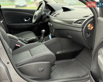 Серый Рено Меган, объемом двигателя 1.6 л и пробегом 227 тыс. км за 6550 $, фото 27 на Automoto.ua