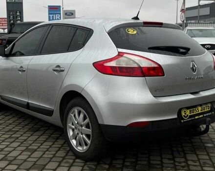 Серый Рено Меган, объемом двигателя 0 л и пробегом 260 тыс. км за 7200 $, фото 4 на Automoto.ua