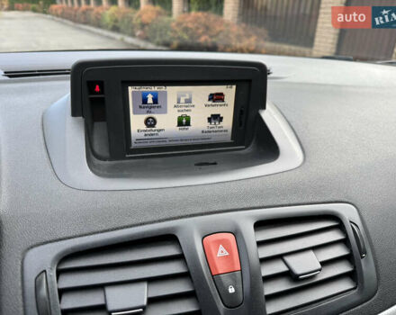 Сірий Рено Меган, об'ємом двигуна 2 л та пробігом 213 тис. км за 8100 $, фото 17 на Automoto.ua