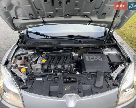 Серый Рено Меган, объемом двигателя 1.6 л и пробегом 225 тыс. км за 7700 $, фото 34 на Automoto.ua